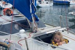 We lived for 8 months with 4 people in a Ecume de Mer: a descent into hell